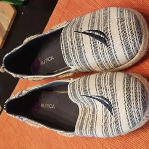 Women's Nautica Slip on Canvas-size 8.5